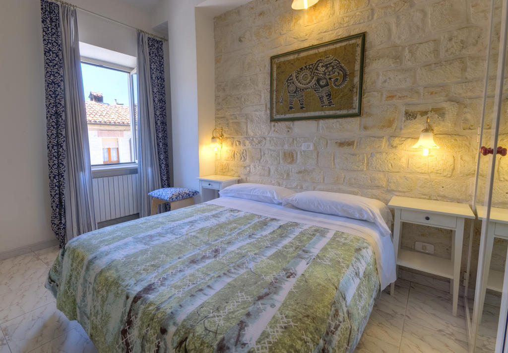 Camere Da Aldo In Centro Sirolo Rum bild
